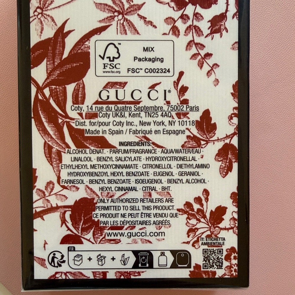 Gucci Bloom Fragrance with Red Floral Design - Picture 2 of 4